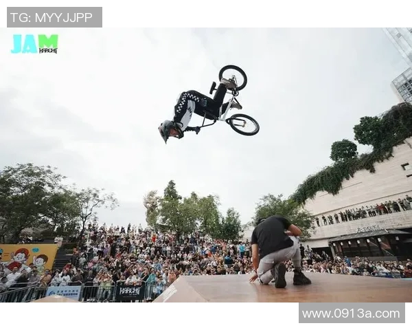 极限运动嘉年华特别报道：杭州滑板队的拼搏与梦想之路