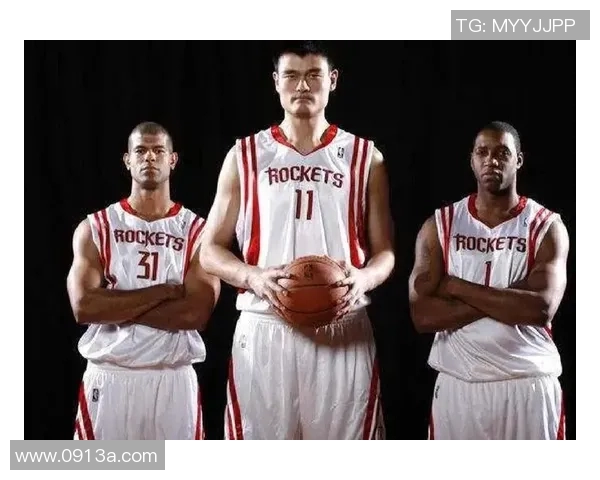 火箭队传奇安德森与姚明的辉煌岁月与篮球梦想之旅 火箭队传奇安德森与姚明的辉煌岁月与篮球梦想之旅